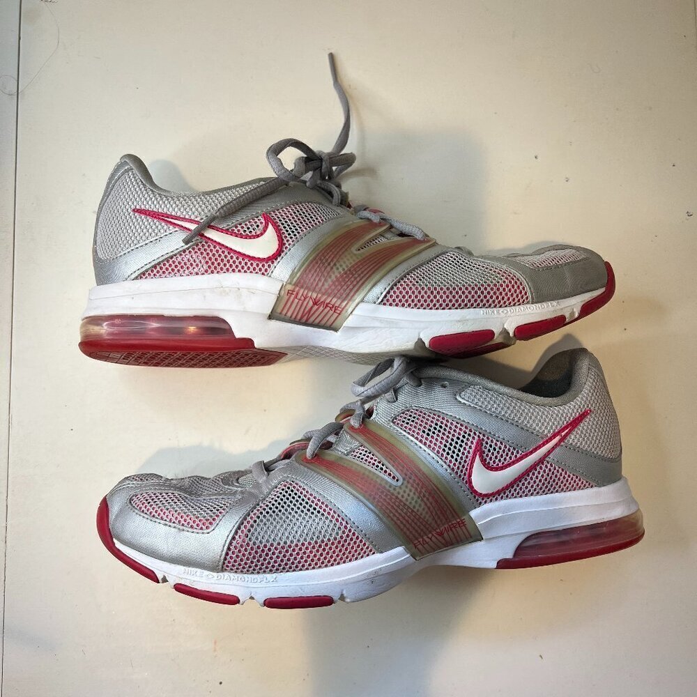 Nike Max Trainer Excel Fly Wire Silver Cross Trainer Sneakers, Size 9